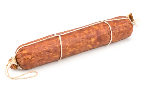 Salami worsten geïsoleerd op witte achtergrond. — Stockfoto