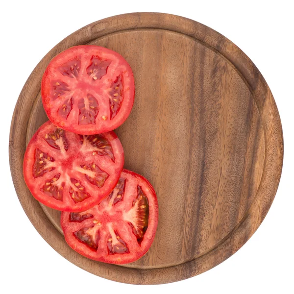 Gehackte Tomaten auf Schneidebrett. — Stockfoto