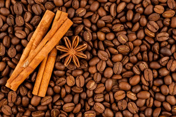 Kawa, cynamon, anyż gwiazdkowaty tło — Zdjęcie stockowe