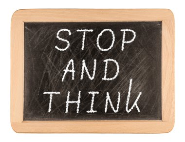 Ifade durdurmak ve bir hatırlatma olarak bir kara tahta üzerinde yazılı düşünüyorum 