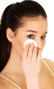 güzel kadın temizlik makyaj.