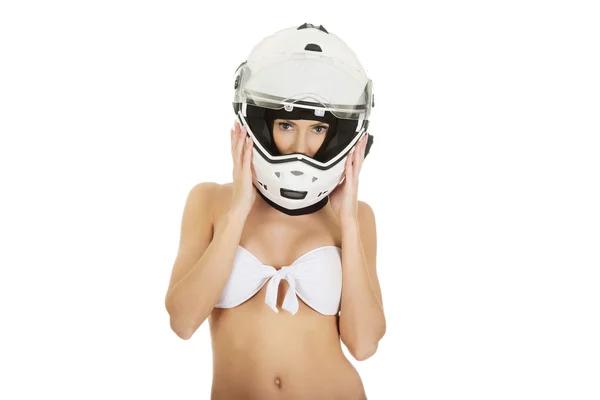 Motosiklet kask ile seksi kadın. — Stok fotoğraf