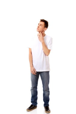 El yüz yakınındaki ile genç düşünen adam örnek alıyor