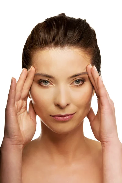 Wellness-Frau mit Make-up im Gesicht. — Stockfoto