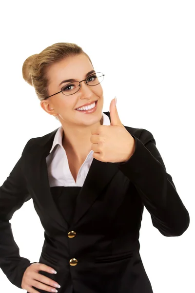 Gelukkig Glimlachende zakenvrouw met ok hand teken — Stockfoto