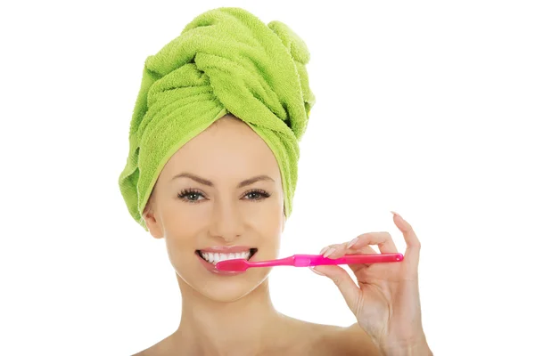 Beautiful woman with toothbrush. — Stock Photo, Image