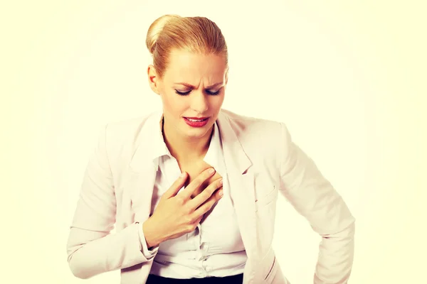Mladé ženy mají srdeční onemocnění — Stock fotografie