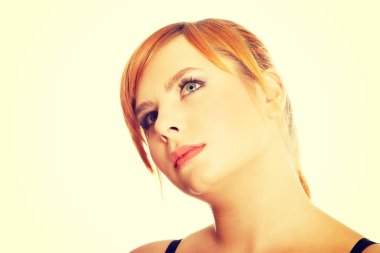 Düşünceli artı boyutu kadın