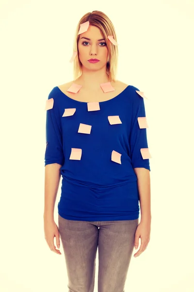 Woman with sticky notes. — Stock Photo, Image