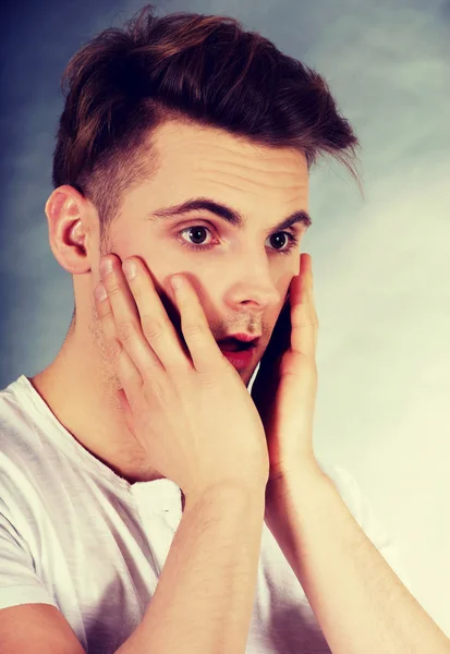 Young shocked man. — Stock Photo, Image