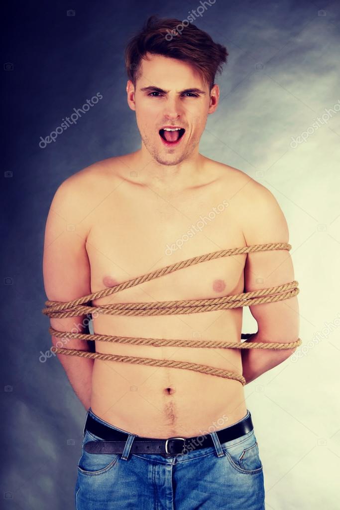 Тайлер хэклин волчонок торс. Связанные парни пытки. Связанный парень. Ruscapturedboys - the military diversionist. Связанный парень.