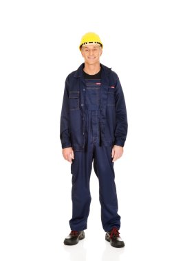 Olgun işçi kask ile