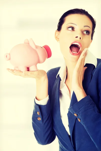 Mujer de negocios feliz con sus ahorros — Foto de Stock