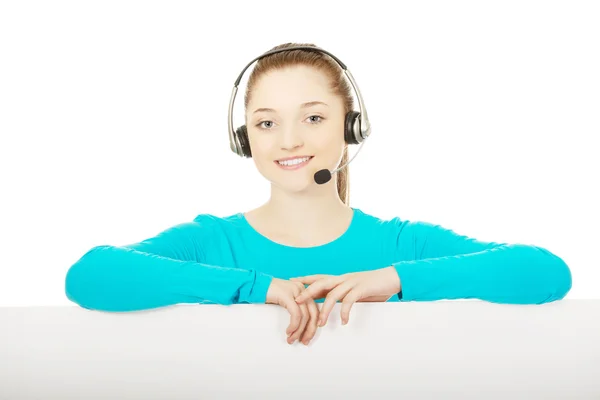 Call center mujer con cartelera . — Foto de Stock