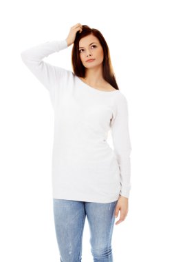 Ararken düşünme genç güzel kadın