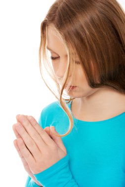 Üzgün kadın dua eller kucaklayışını holding