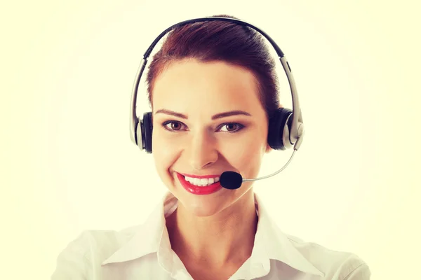 Hermosa mujer de pie con micrófono y auriculares . — Foto de Stock