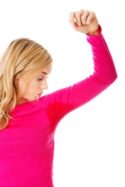 çok kötü bir şekilde terleme kadın