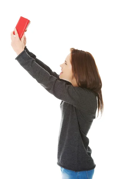 Frau mit leerem Geldbeutel — Stockfoto