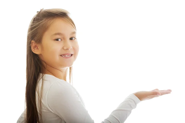 Girl showing something — Stock Photo, Image