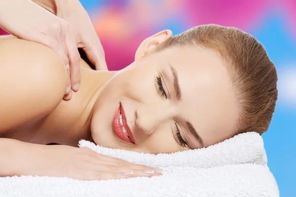 Frau bei Massage — Stockfoto