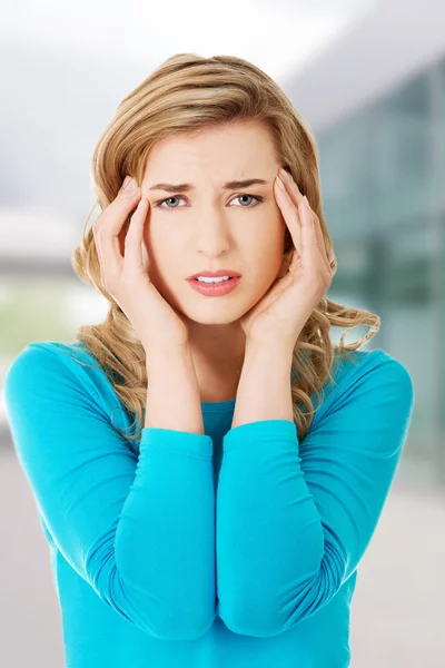 Traurige und deprimierte Frau. — Stockfoto