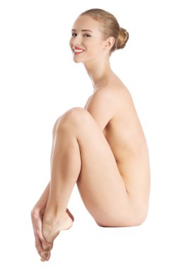 Parmaklarını tutan çıplak kadın