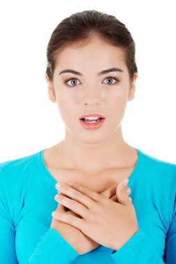 Kadın onun masum olduğunu kesindir