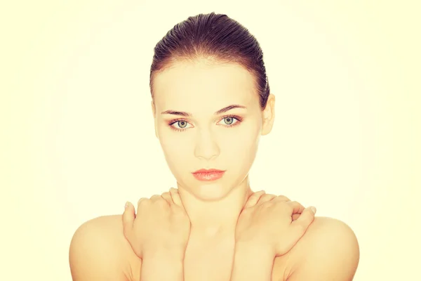 Beautiful young woman with healthy clean skin. — Stock Photo, Image