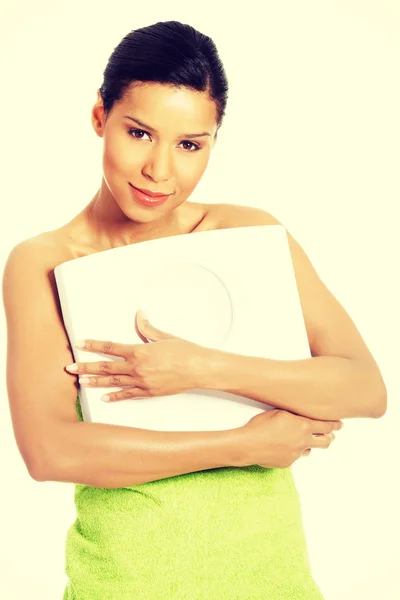 Happy woman with scale. — Stock Photo, Image