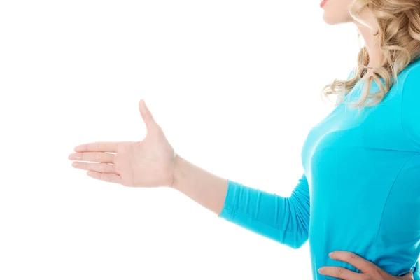 Zijaanzicht van vrouw klaar op handshaking — Stockfoto