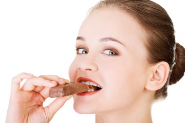 Çikolatalı gözleme yemek bir kadın portresi