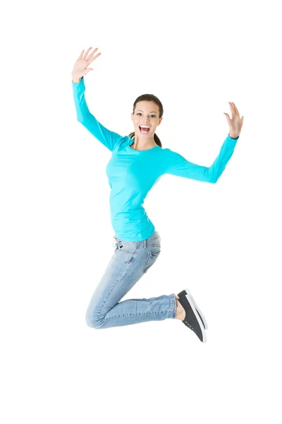 Junge Frau springt in voller Länge — Stockfoto