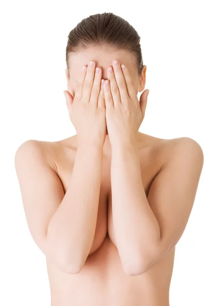 Portrait of nude woman covering eyes — Stock Photo, Image