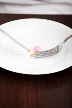 Hapları plaka üzerinde kapatın