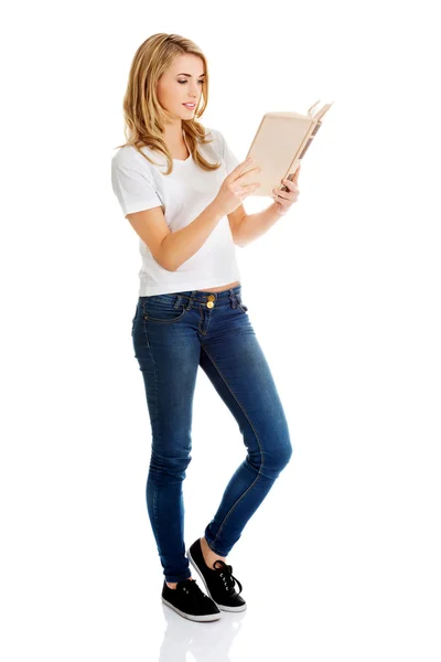 Studente donna con libro — Foto Stock