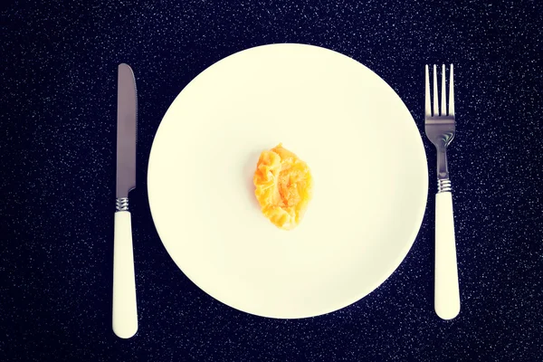 Abricot sec sur une assiette . — Photo
