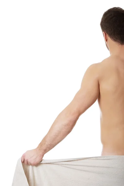 Uomo muscolare avvolto in asciugamano. — Foto Stock