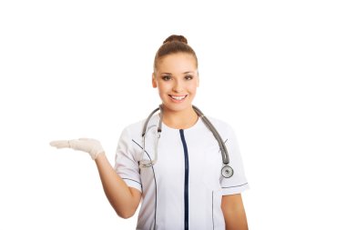 Kadın doktor boşaltmak solda sunulması