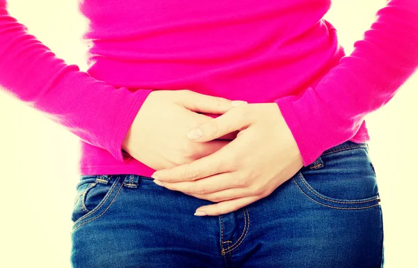 Frau mit Magenproblemen — Stockfoto