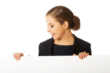 kadın holding beyaz bayrak