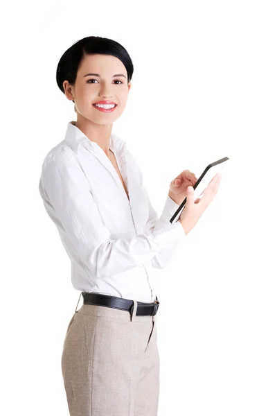 Бізнес-леді тримає планшет — стокове фото