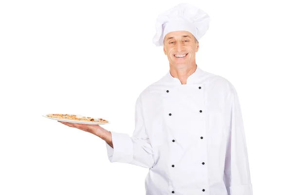 Chef padeiro com pizza italiana — Fotografia de Stock