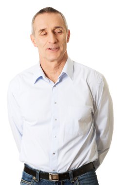 iyi görünümlü bir adam