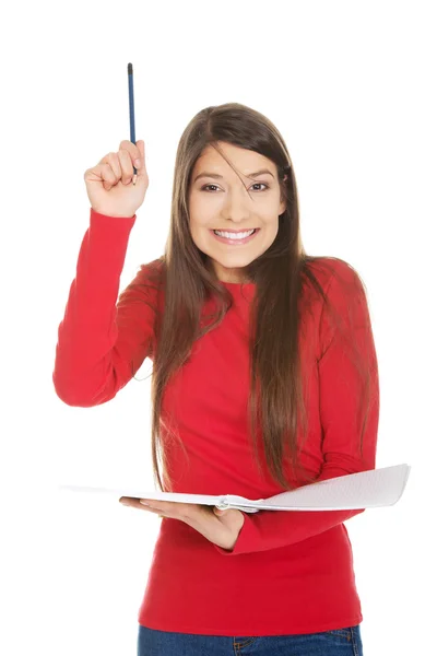 Rindo estudante mulher com sua nota . — Fotografia de Stock