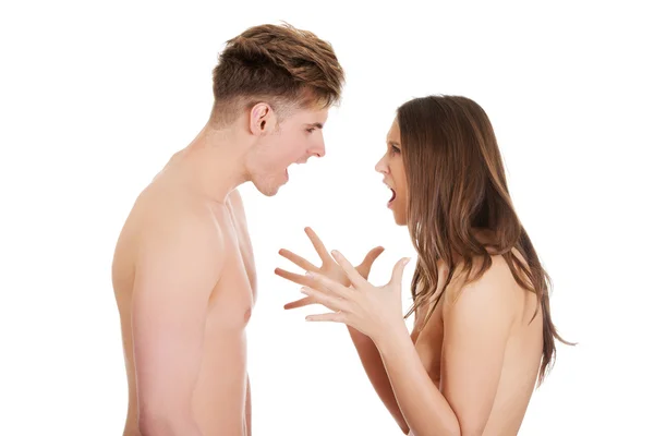 Jeune couple ayant une dispute . — Photo