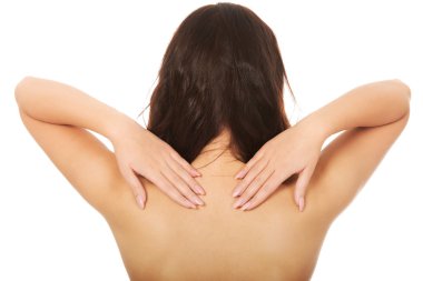 Güzel kadın onu geri dokunmadan.