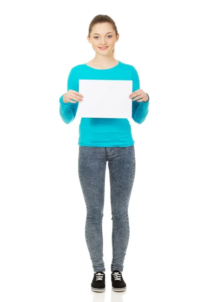 Happy woman with blank board. — Stock Photo, Image