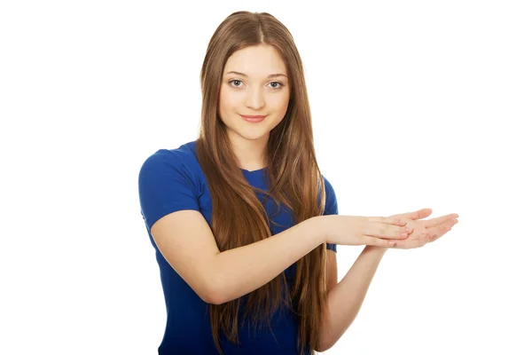 Jovem feliz batendo palmas mulher . — Fotografia de Stock