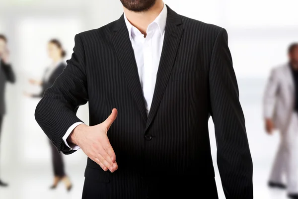 Empresário pronto para aperto de mão . — Fotografia de Stock